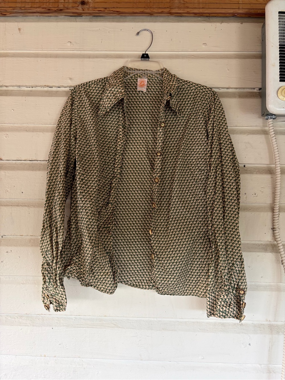 vintage Hammer green and beige geometric patterned blouse